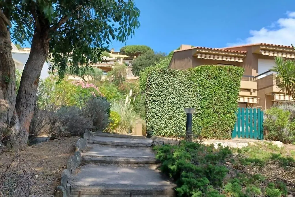 A Few Steps From The Beach, Very Comfortable Le Lavandou 0*,