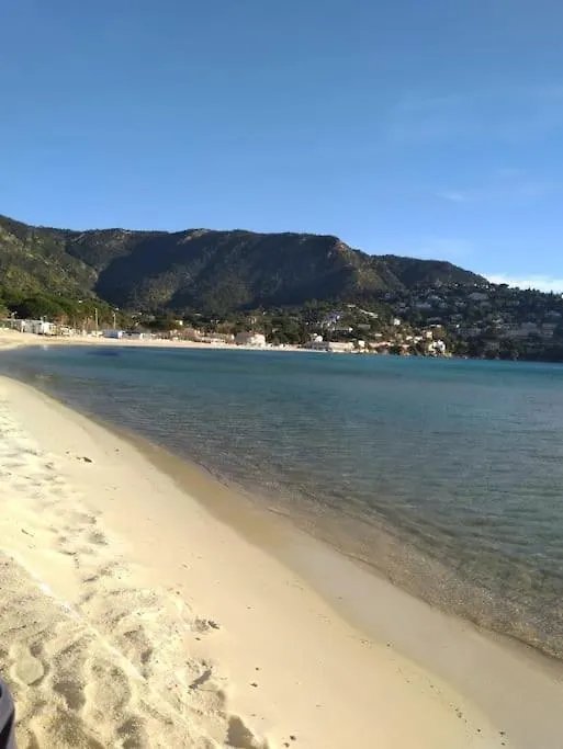 A Few Steps From The Beach, Very Comfortable Le Lavandou 0*,  France