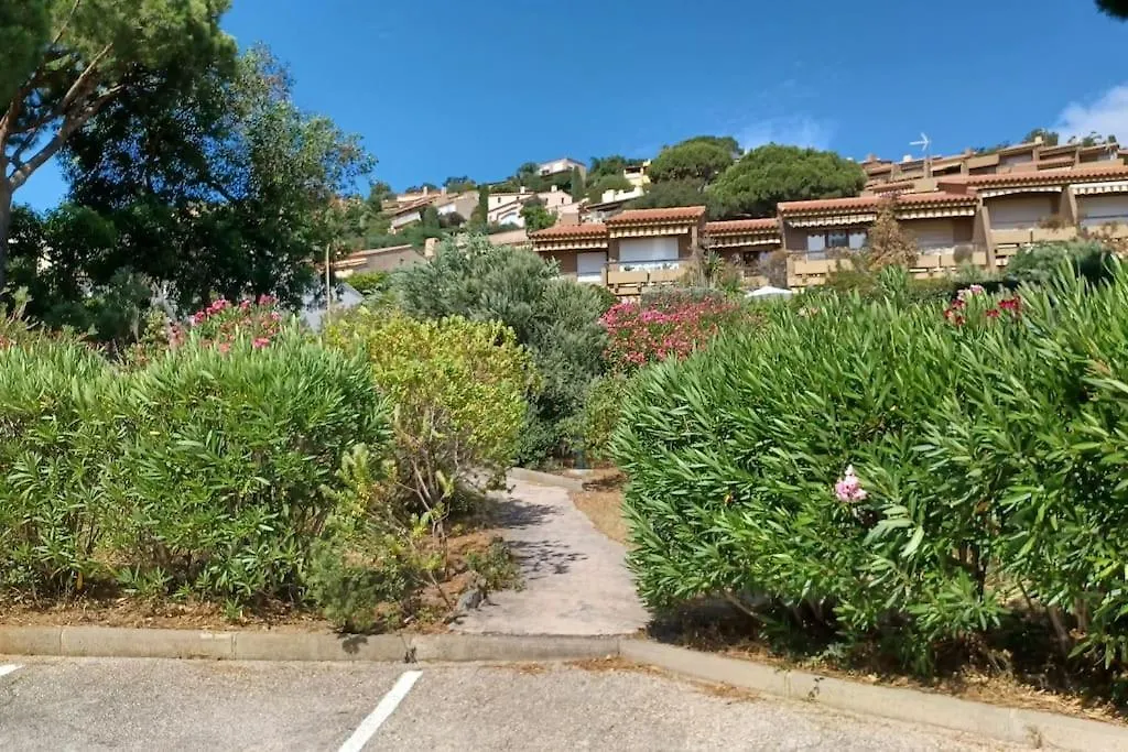 Apartment A Few Steps From The Beach, Very Comfortable Le Lavandou